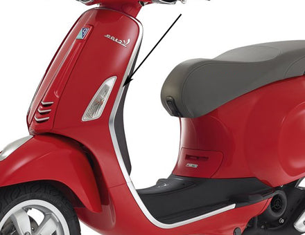 Zierleiste Piaggio Original Beinschild links Chrom Primavera, Sprint 673638
