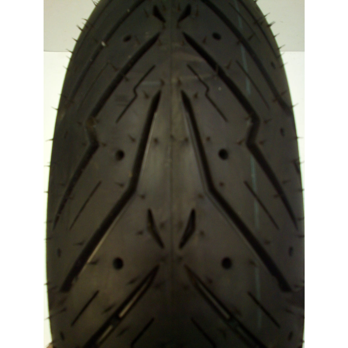 B-Ware, Reifen 130/70-12 Piaggio, TL, Pirelli, hinten, 1C004265 für Vespa GTS i.e. Touring 4V HPE Super Tech Sport Sei Giorni GTV 125 / 300 ccm