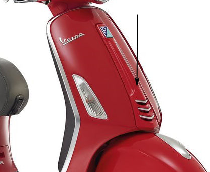 Beinschild Piaggio Original Mitte Rot dragon 894 Primavera, Sprint 1b000203000r7