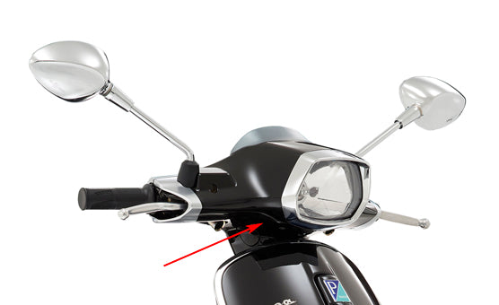 Lenkerverkleidung Piaggio Original unten Schwarz glänzend 94 Sprint 1b00123100090