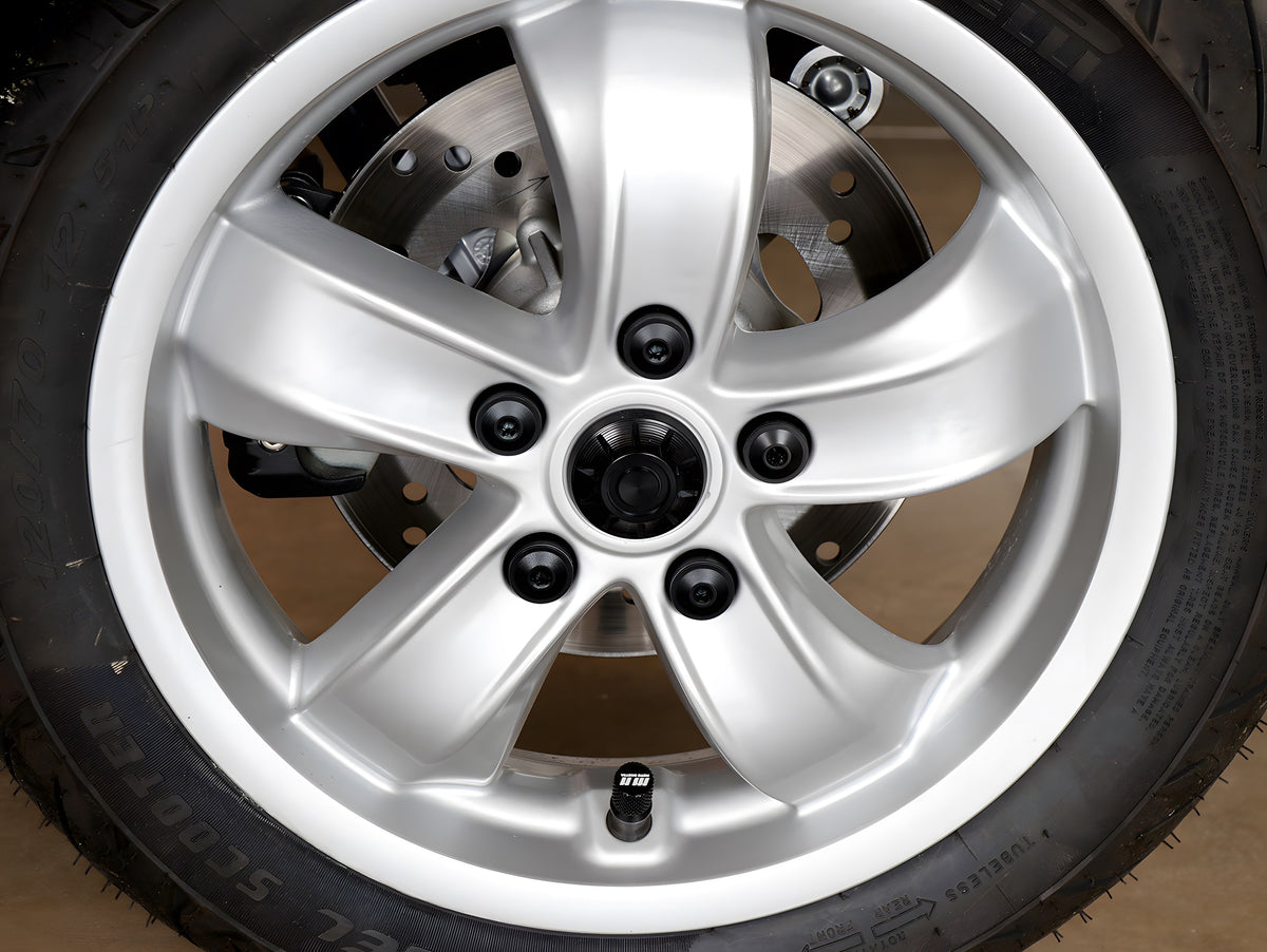 Abdeckkappen-Set Radmutter / Felge Ø 35mm Moto Nostra CNC, für Vespa ET2, ET4, GT, GTL, GTS, GTV, LX, LXV, S, Gilera Fuoco, Piaggio Fly, Hexagon, Liberty, MP3, Sfera RST, Zip FR, Zip II, Zip SP