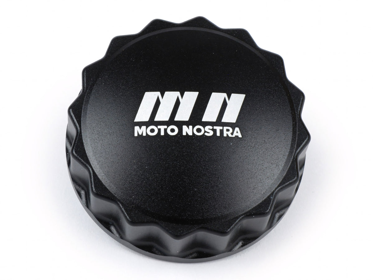 Tankdeckel Moto Nostra CNC für Vespa GTS 125-300, GTS HPE 300, GTS Super 125-300, GTS Super Sport 125-300, GTV 300, GTV HPE 300, LX 125-150, Primavera 50-150, S 125, Sprint 50-150, SXL 125-150, VX 150, VXL 125-150, Aprilia SR Motard 50, Pia