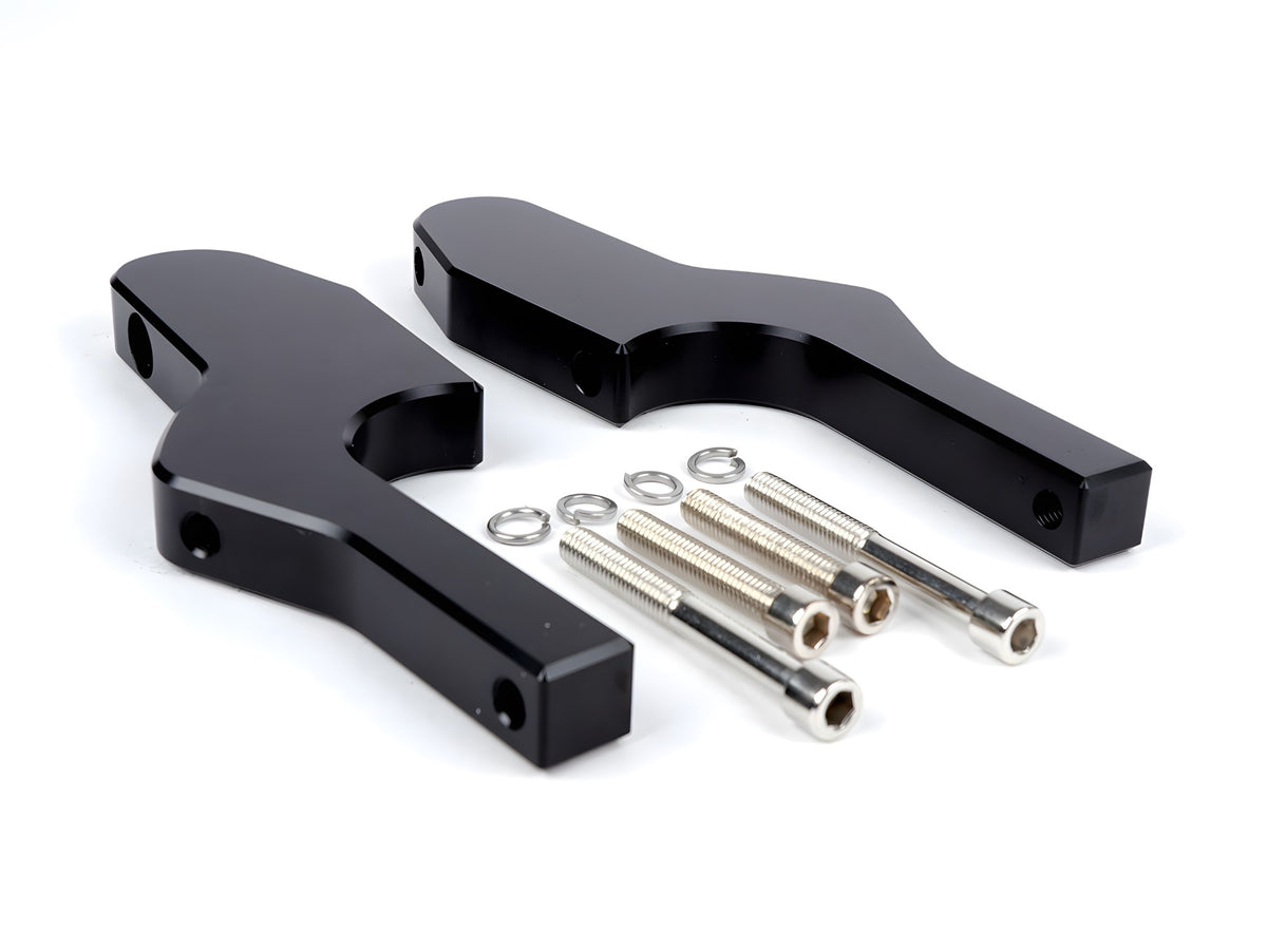 Fußrastenadapter Sozius Moto Nostra, CNC, schwarz glänzend für Vespa GT, GTL, GTS, GTV 125-300 bis 2022